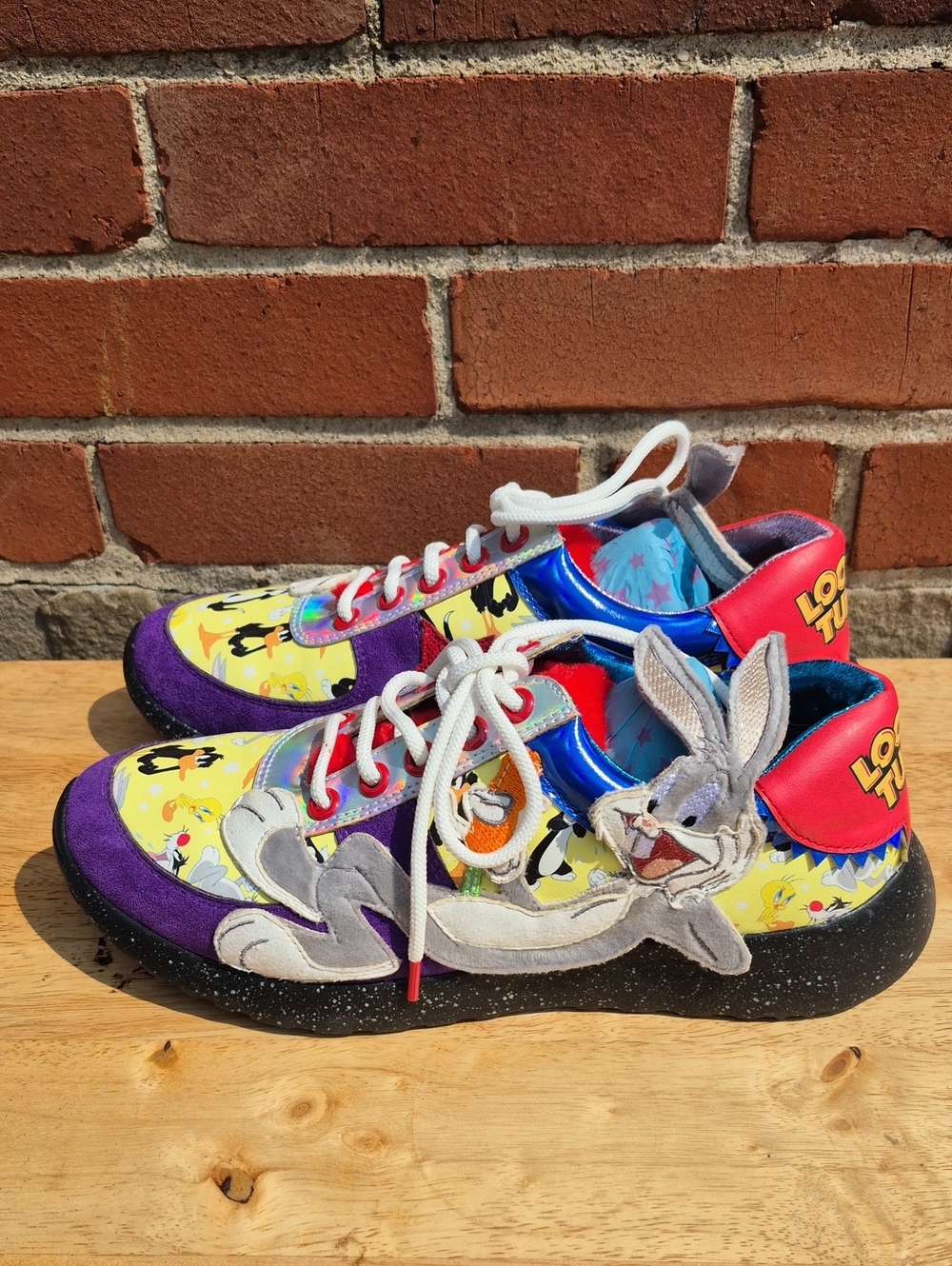 Irregular Choice Looney Tunes Carrots and Jokes Size 41 Tennis Shoes - New